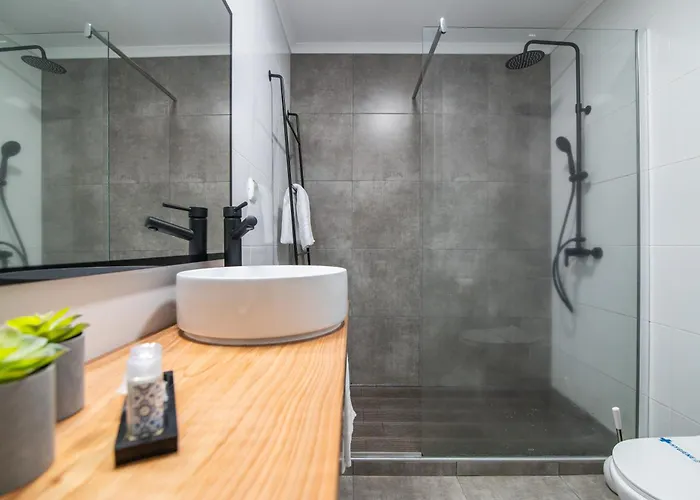 P&h * 蓬塔德尔加达