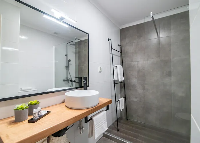 P&h * 蓬塔德尔加达